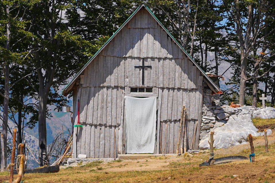 Shtegu i Gështenjave,një destinacion turistik që&nbsp;magjeps