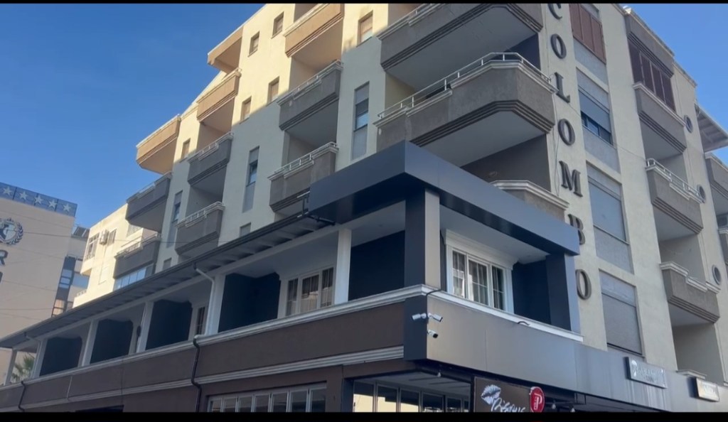 Durrës: Sekuestro pallatit,u ndërtua me para krimi,nxirren me forcë&nbsp;banorët