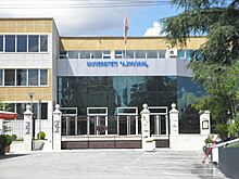 5 pedagogë në Elbasanit në pranga, shisnin&nbsp;provime