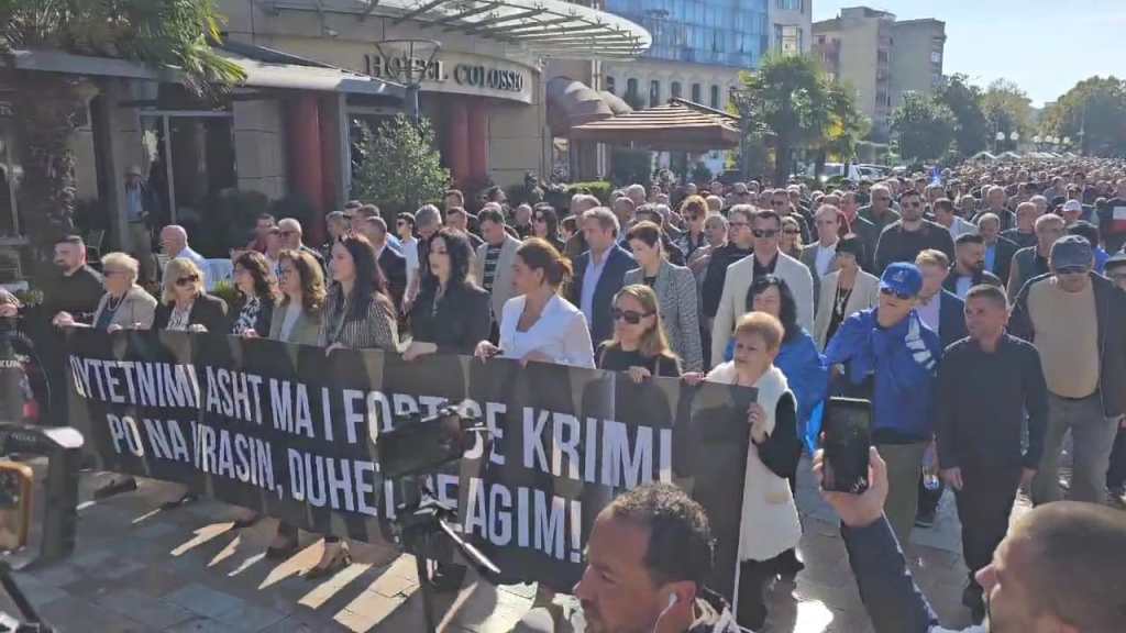 Shkodra numëron të vrarët nga krimi,Rama,muhabet me skeletë nga&nbsp;Korça