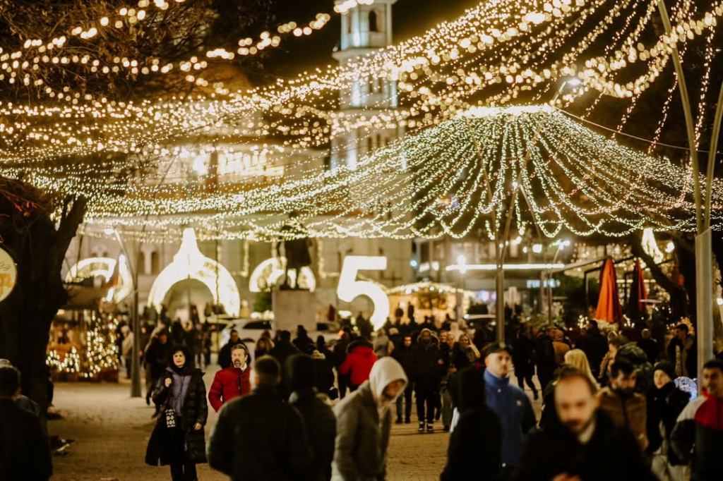 Mbi 100 milion lek për zbukurimet e&nbsp;Korçës
