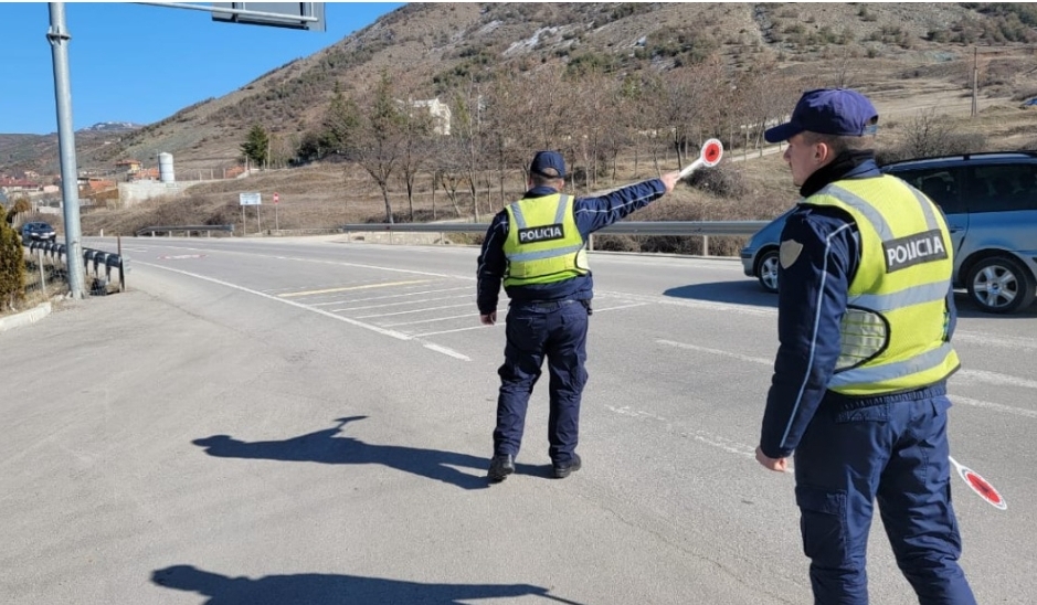 Korçë/Arrestohet emigranti dhe në grua,ishin tapë në&nbsp;timon