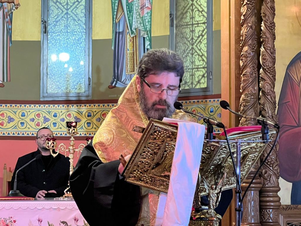 Janullatos në sallën e operacionit,në Korçë besimtarët lutje dhe qirinj për&nbsp;Kryepeshkopin