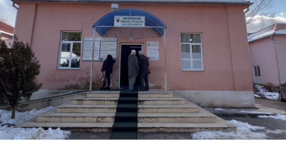 Virozat e stinës mbushin Senatoriumin e Korçës,të rinjtë,më të&nbsp;prekurit