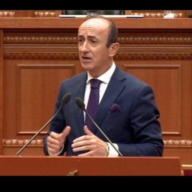 Kush I përfaqëson demokratët e krishterë? Sula sulmon Berishën për listën e kandidatëve të&nbsp;Elbasanit