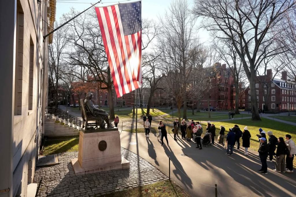 Universitetit të Harvard I shkurtohen 2.2 miliard&nbsp;dollarë,reagimi