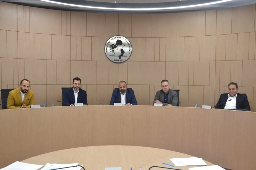 KQZ gjobë për 13 kryetarë bashkish dhe 4 funksionarë ministrish,ja&nbsp;emrat