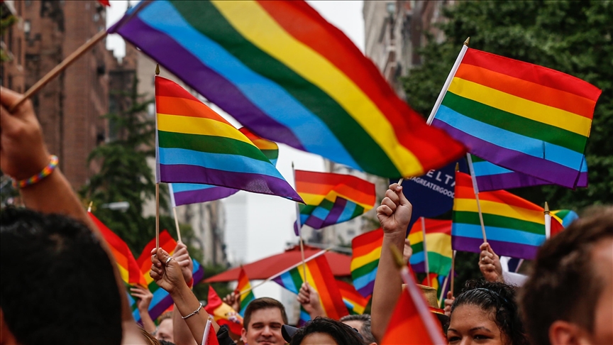 Hungaria ndalon aktivitetet e&nbsp;LGBT-së