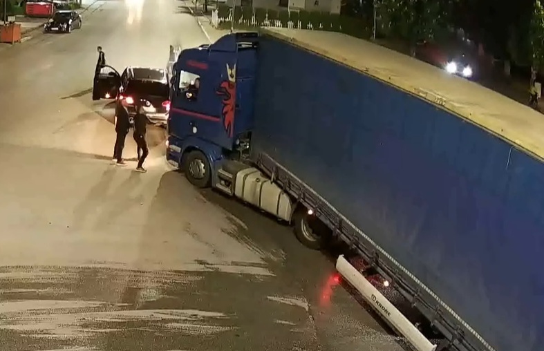 Deputeti i PD Bledion Nallbati përfshihet në sherr,arrestohet në flagrancë i&nbsp;vëllai