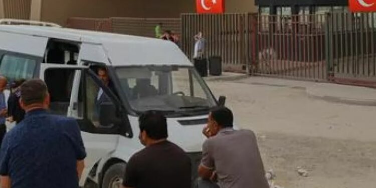 Turqia forcon mbikqyrjen e kufijve, fillojnë valët e refugjatëve nga&nbsp;Irani