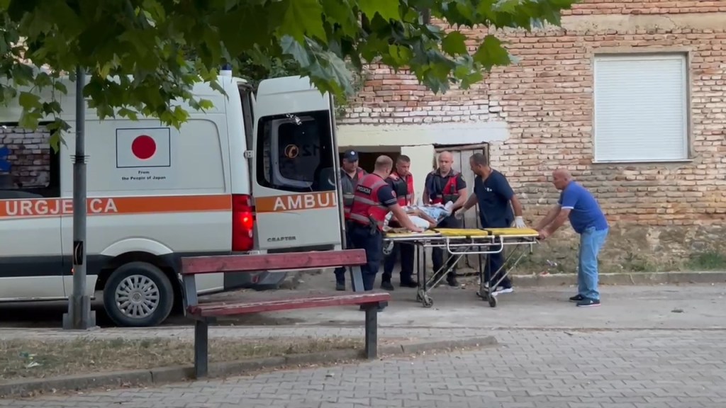 Sherr me thika në Dvoran,dy të&nbsp;plagosur