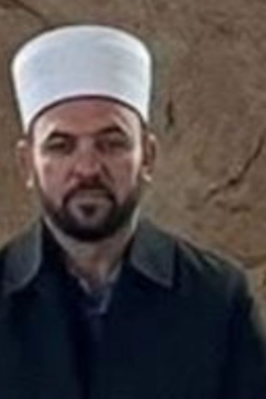 Arrestohet imami, mbante drogë dhe armë në&nbsp;shtëpi